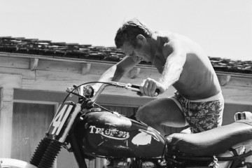title-triumph-desert-bonneville-steve-mcqueen-bud-ekins-motorcycle