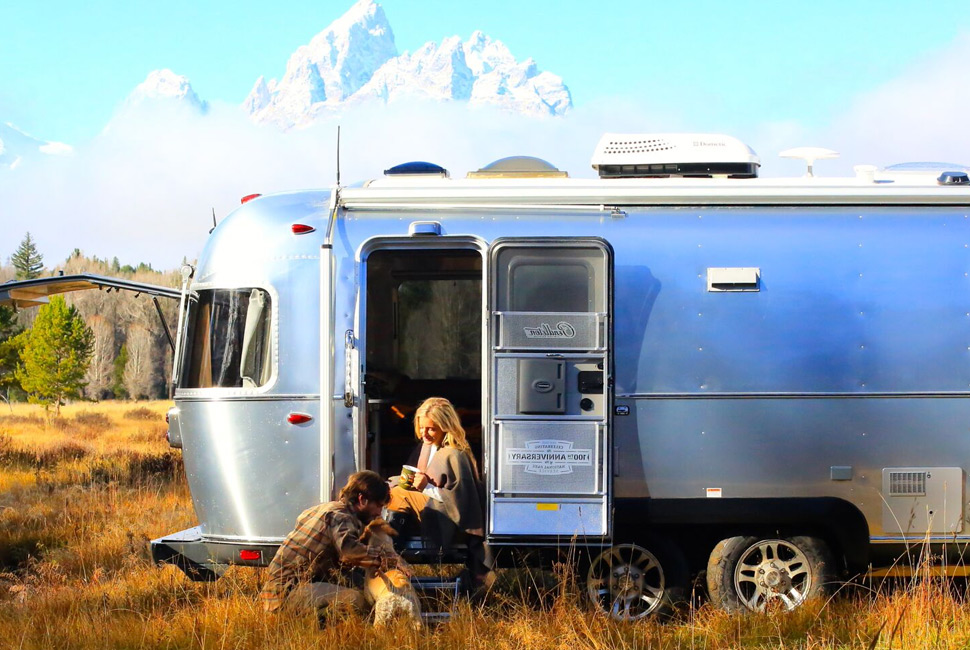 airstream-gear-patrol-slide-1-1